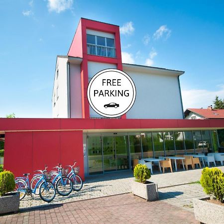 Simbol Rooms With Free Private Parking Ljubljana Ngoại thất bức ảnh