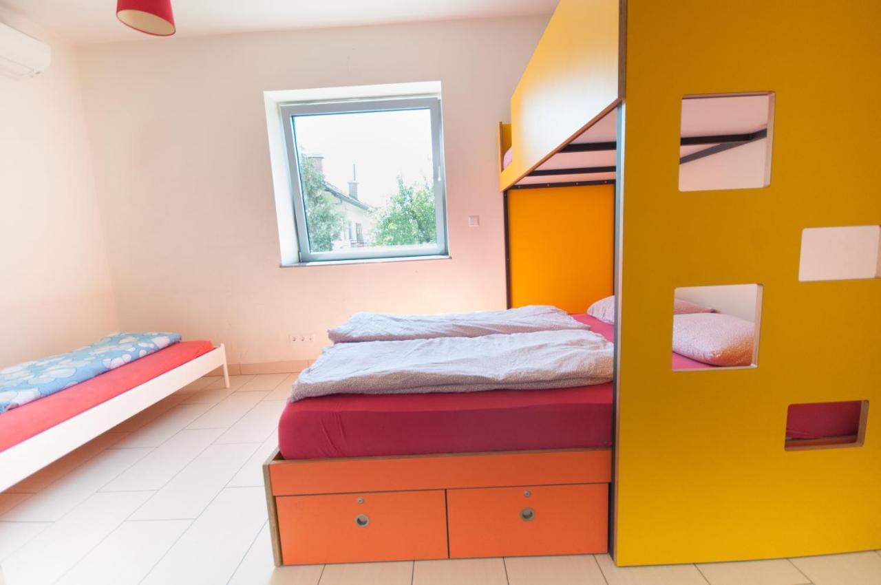 Simbol Rooms With Free Private Parking Ljubljana Phòng bức ảnh