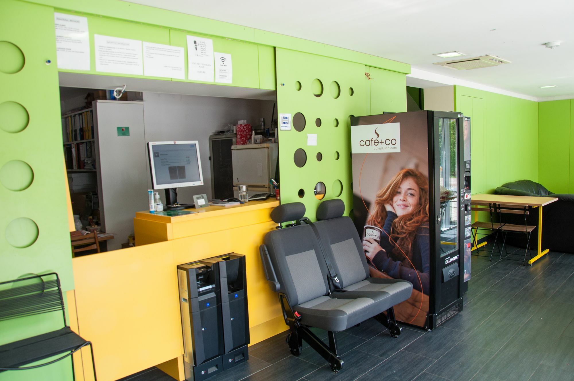 Simbol Rooms With Free Private Parking Ljubljana Ngoại thất bức ảnh